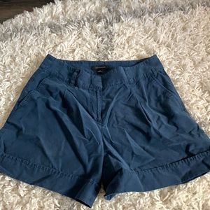 Size 2 vintage dark blue Ann Taylor mom shorts